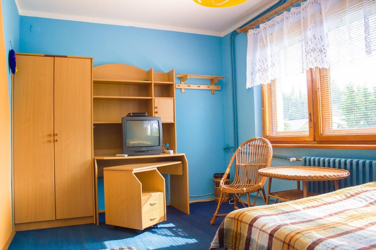 Проживание в семье Hacjenda - Apartamenty i Pokoje Gościnne Чарна-Гура-32